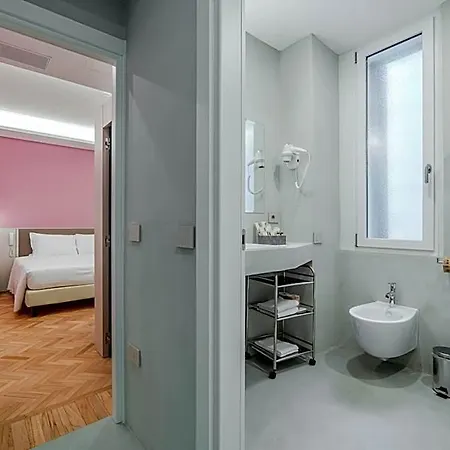 شقة فندقية Ticinese 4*