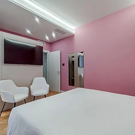 Ticinese شقة فندقية ميلان