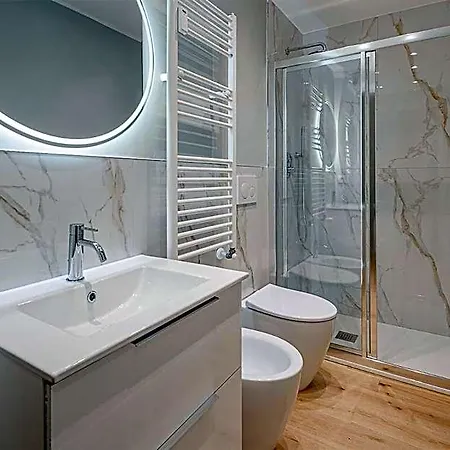 Apartman New! Duomo-san Siro - Super Cute Modern Apt, 15mins To Duomo!