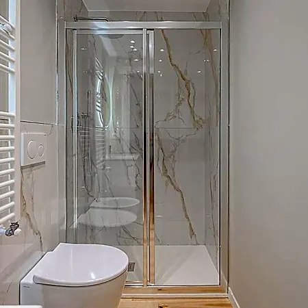 New! Duomo-san Siro - Super Cute Modern Apt, 15mins To Duomo! Apartman