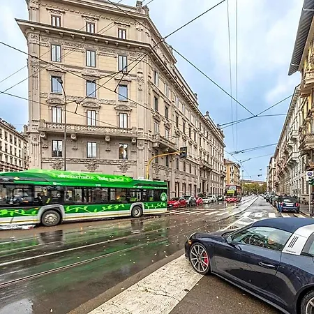 Very In Cadorna Station Area! Excellent If Arrive From Malpensa Airport Apartment *
