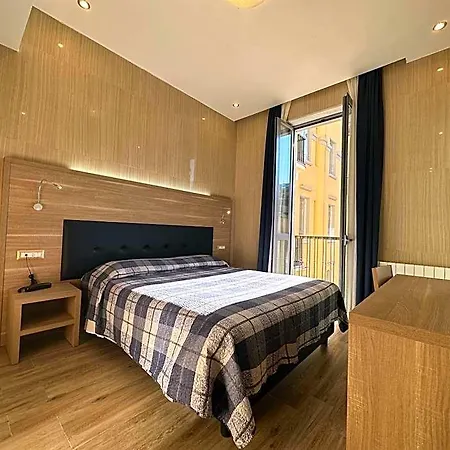 Midway 3* Milano