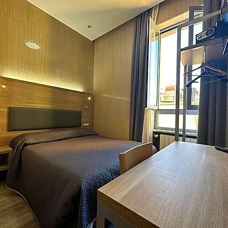 Midway Otel Milano