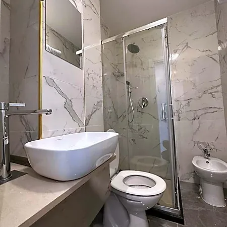 Otel Midway 3*