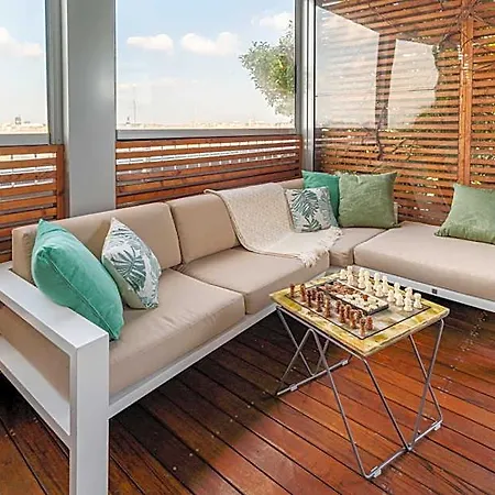 Aparthotel Fiftyfive-one Zuretti
