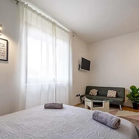 Monolocale Ovidio Design Milan