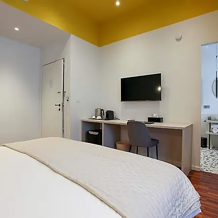 Cvm 19 Hotel Milán