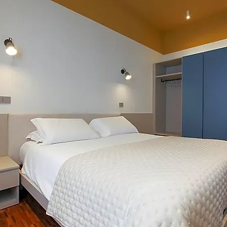 Hotel Cvm 19 *