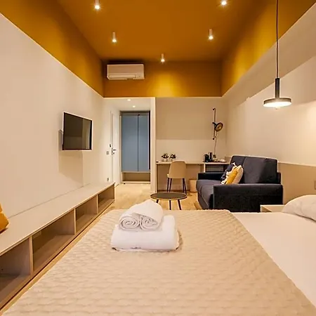 Cvm 19 Hotel *