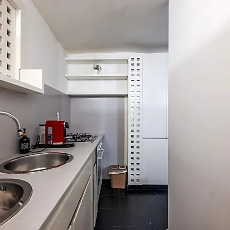 Anglia, Smartstay - Amendola, Fiera, Ospedale San Luca Milano