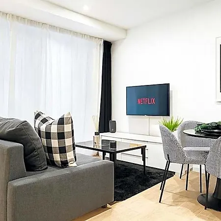 The Boutique - Bande Nere M1 Metro Direct To Duomo & San Siro - Center Apartahotel 4*