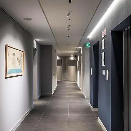 Co99 Art Building 4* Milan