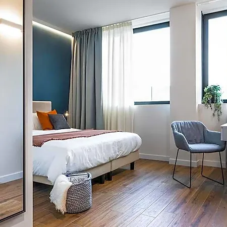 Co99 Art Building Aparthotel