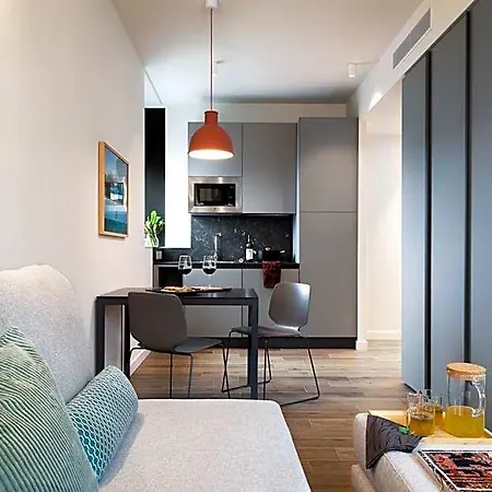 Aparthotel Co99 Art Building 4*