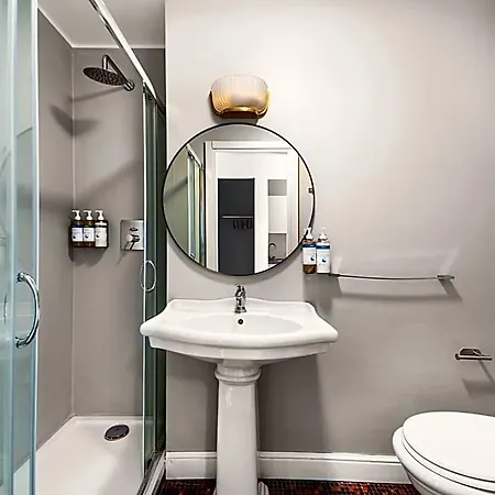 Adore 3* Milan