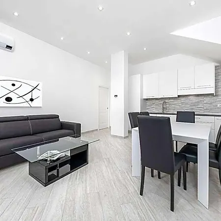 Residenze Niguarda Aparthotel 4*