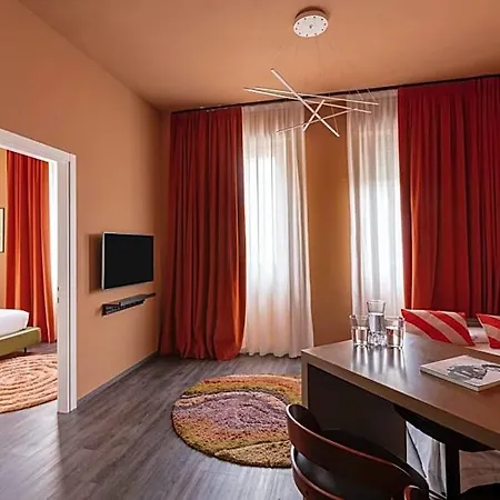 Bob W Ticinese 4* Milánó