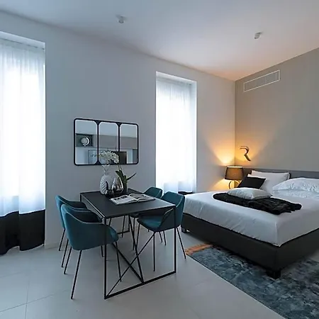 Joivy Boutique Farneti 4* Milan