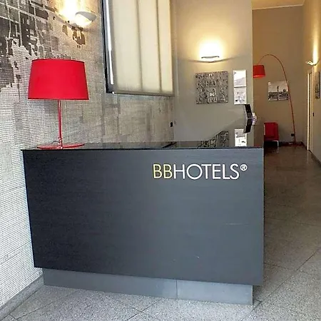 Bb Isola Aparthotel Mailand