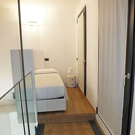 Bb Isola Aparthotel Mailand
