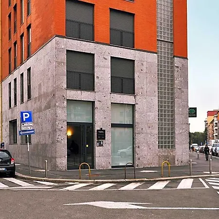 Bb Isola Aparthotel 4*