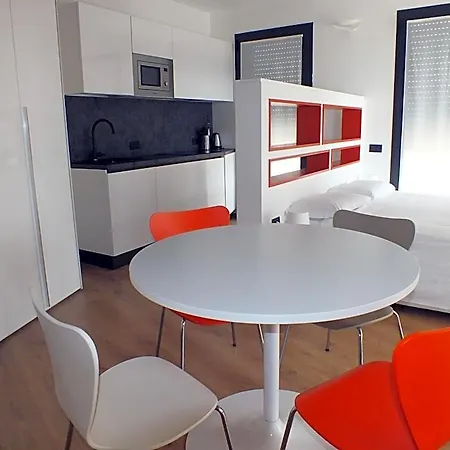 Aparthotel Bb Isola 4*