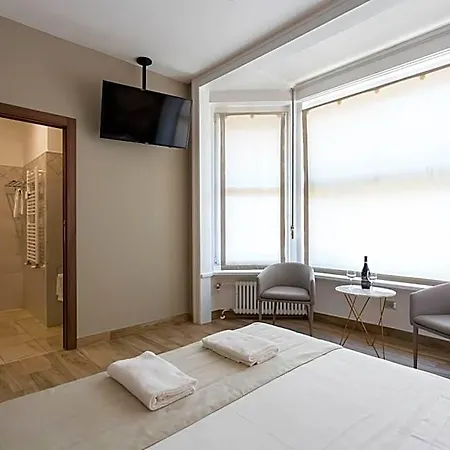 Hotel apartamentowy Durini 4*