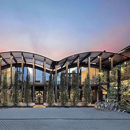Hotel Versoverde Alzaia Naviglio Grande 4*