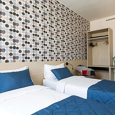 Isola Hotel apartamentowy 4*