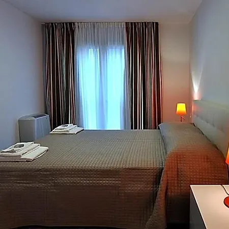 Bb Arcimboldi Aparthotel 4*
