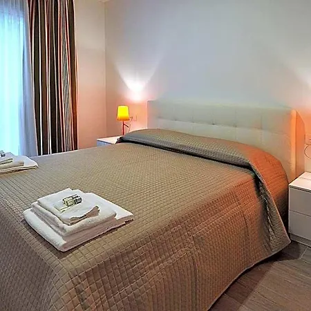 Bb Arcimboldi Aparthotel 4*