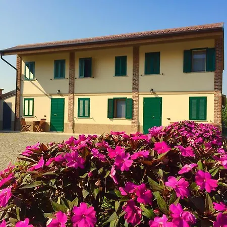 Cascina Battivacco Farm stay