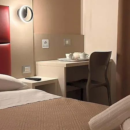 20 Hotell 3*