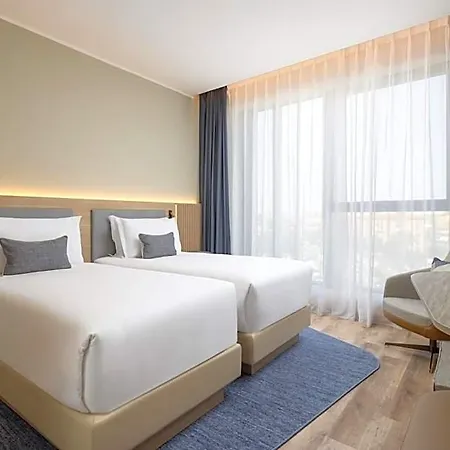 Courtyard By Marriott Linate Hotel