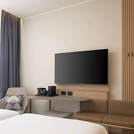 Courtyard By Marriott Linate 4*