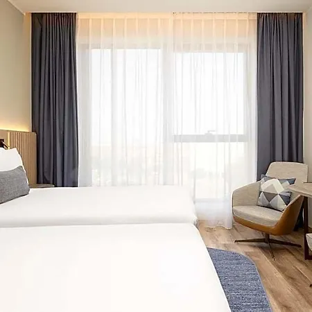 Courtyard By Marriott Linate Hotel 4*