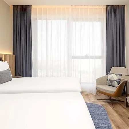 Courtyard By Marriott Linate Hotel Milan