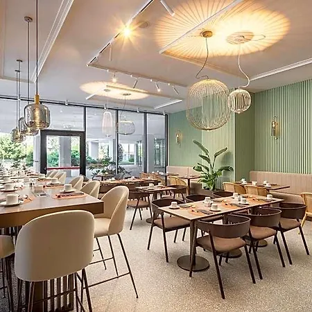 Courtyard By Marriott Linate Hotel 4*