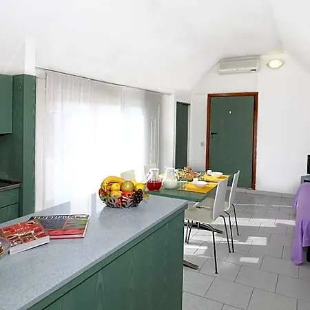 Giusti 6 Aparthotel 3*