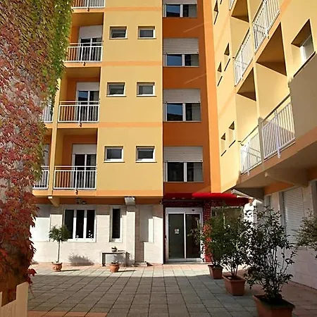 Giusti 6 Milan