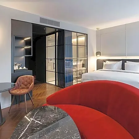 Radisson Collection Hotel, Santa Sofia