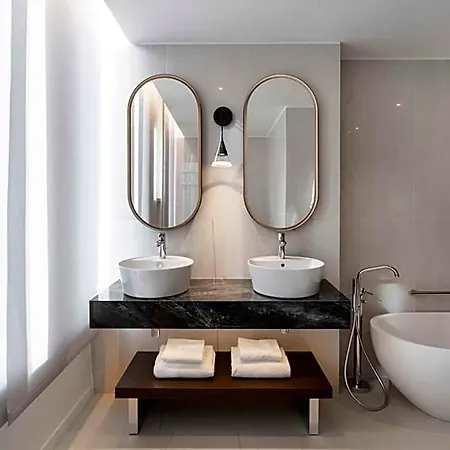 Hotel Radisson Collection Hotel, Santa Sofia 5*
