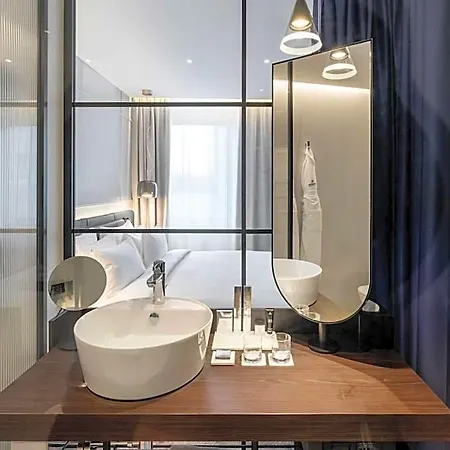 Radisson Collection Hotel, Santa Sofia