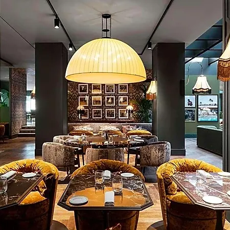 Hotel Radisson Collection Hotel, Santa Sofia 5*