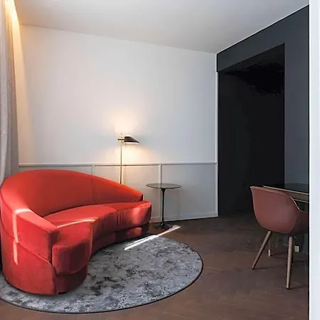 Hotel Radisson Collection Hotel, Santa Sofia 5*