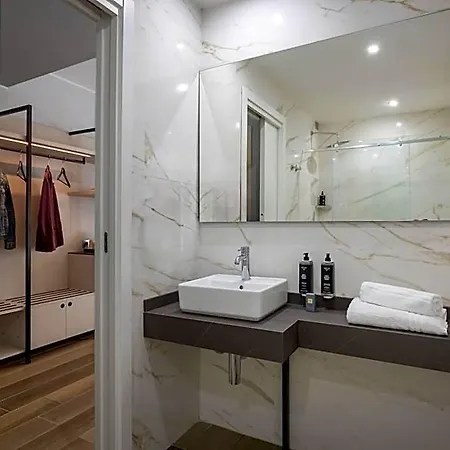 Ih Hotel 4*