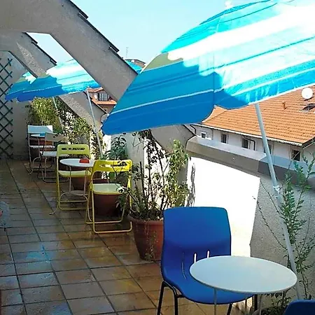 Star Hostel *