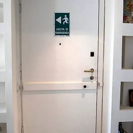 Star Hostel Milánó