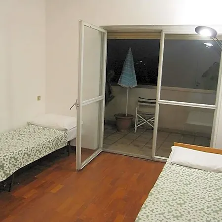 Hostel Star Milánó