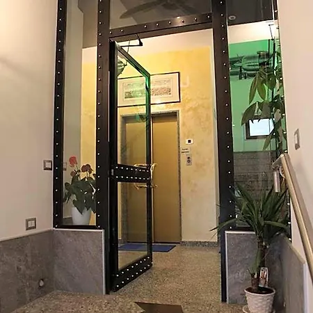 Atmos Luxe Navigli *
